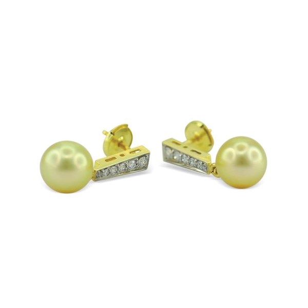 Picture of Earrings Pearl Cheryl Gold